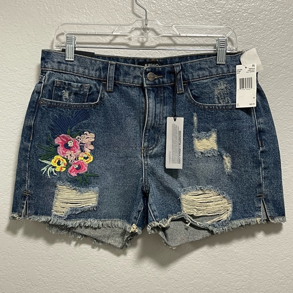 NWT Buffalo David Bitton Faith Mid Rise Distressed w Floral Embroidery Size 29
